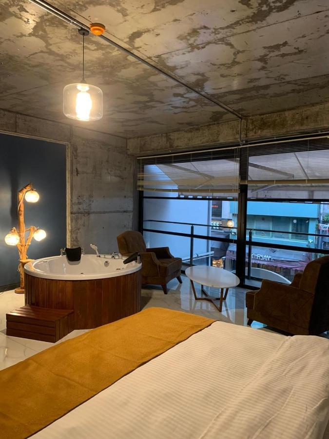 Mas Suites Karakoey Istanbul Exteriör bild